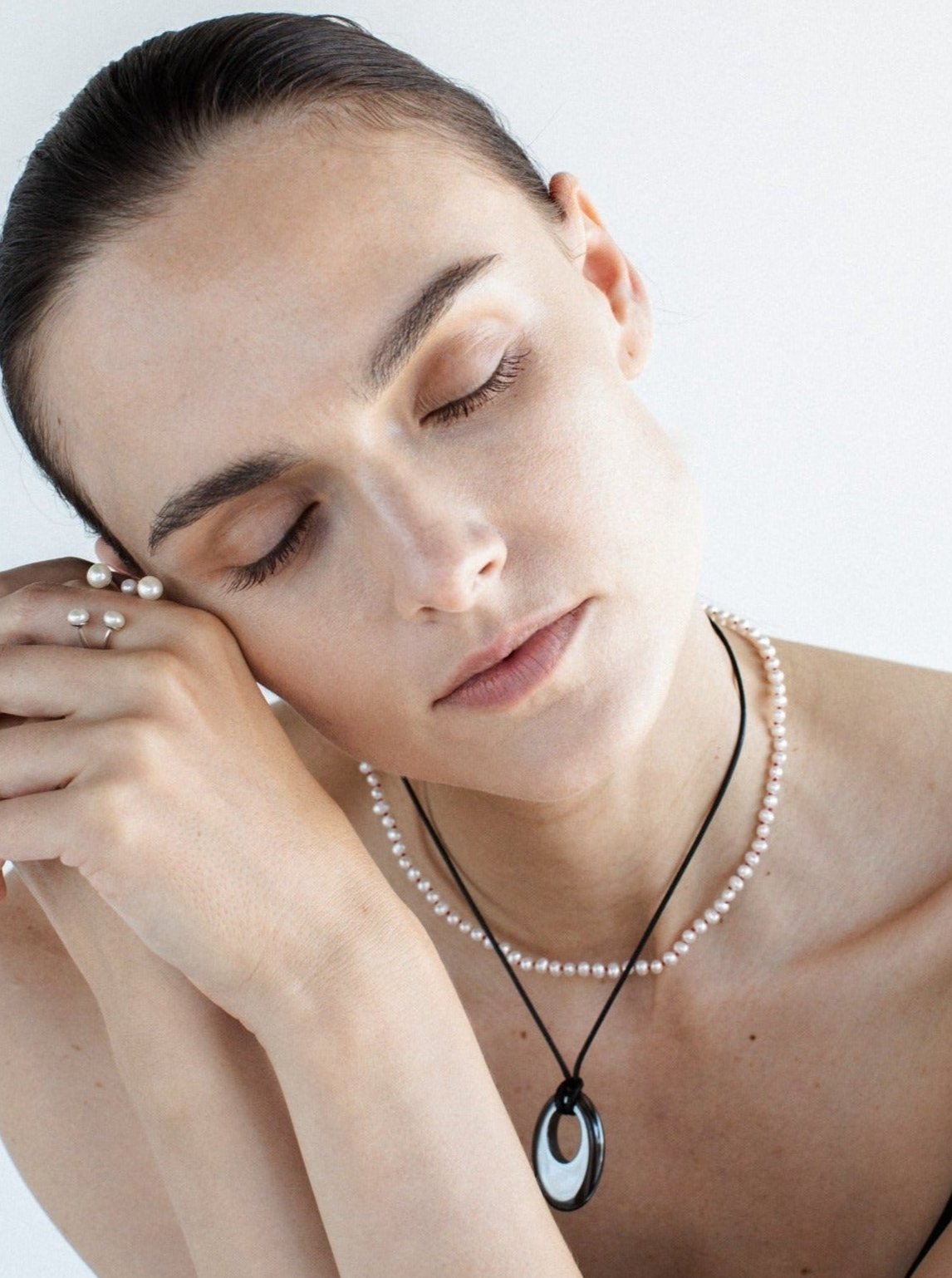 50% OFF Knotted pearl necklace - Red Gold
