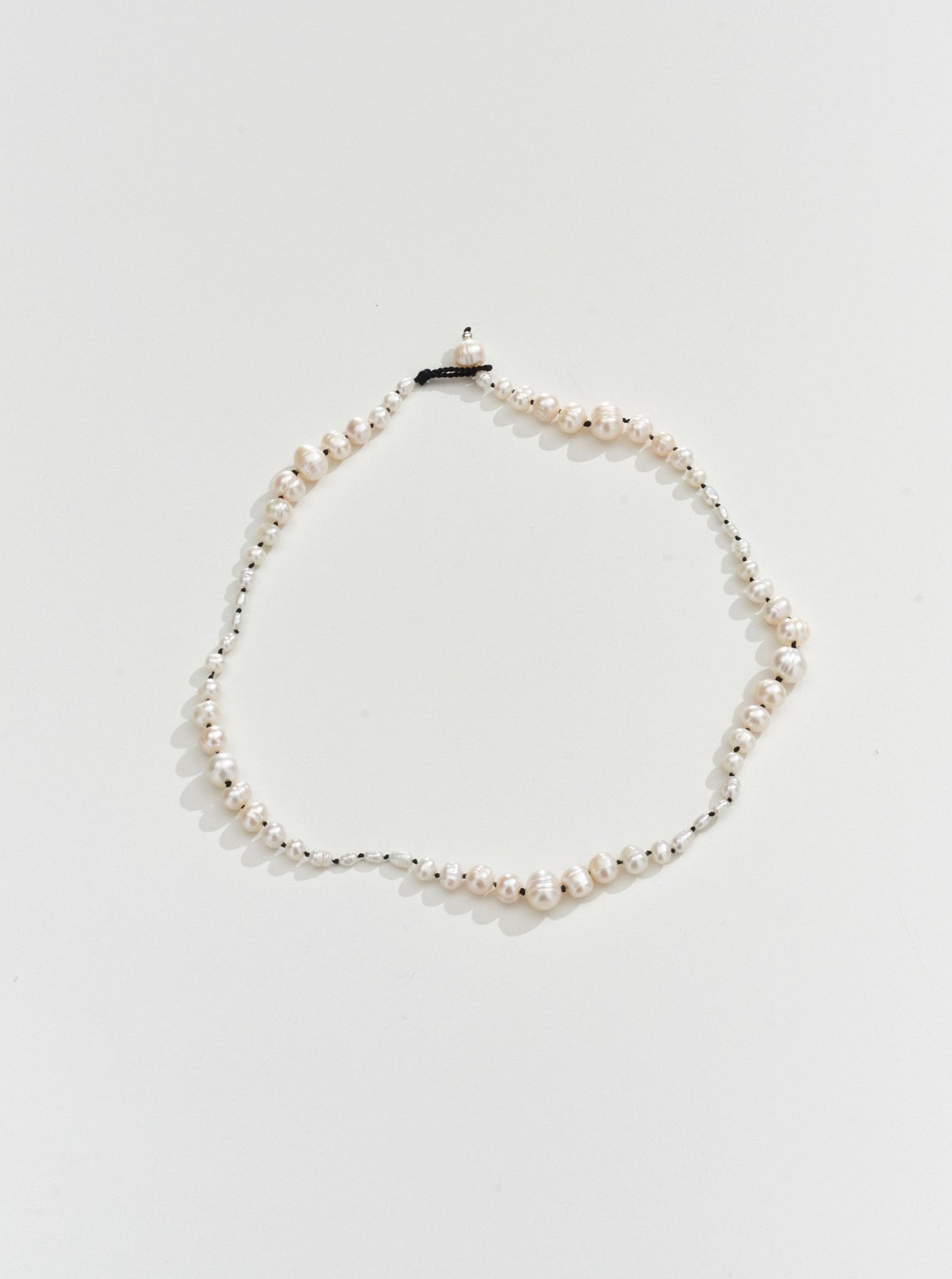 perlovy nahrdelni, freshwater pearl necklace with knots