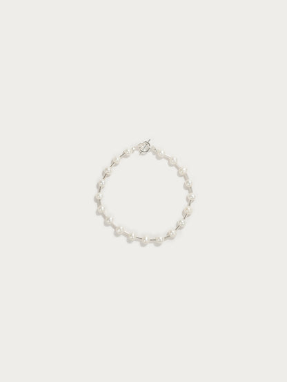 Pearl bracelet with silver tubes