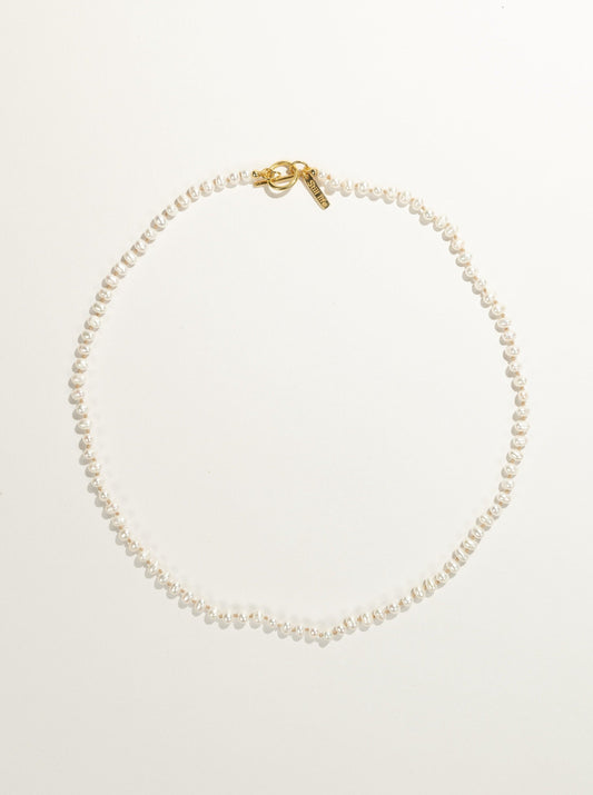Knotted micro pearl necklace 