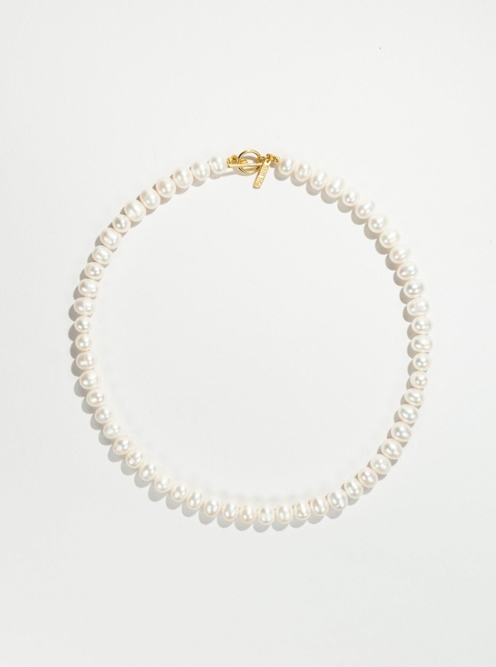 Classic Pearl Necklace Gold
